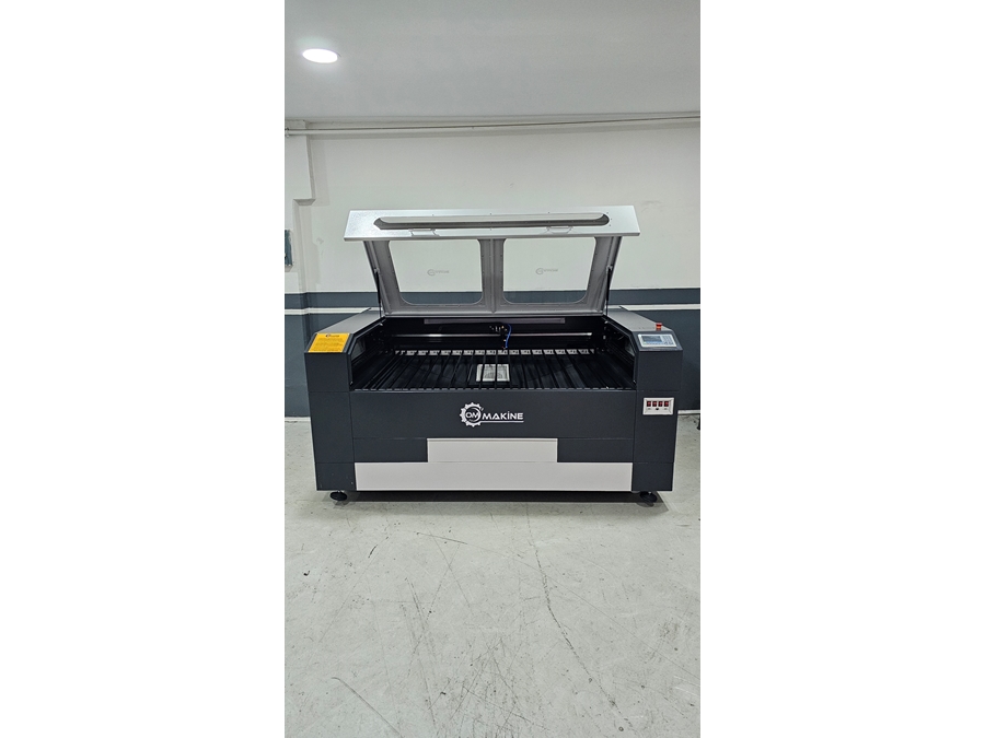 160x100 cm Çift Kafa Reklamcı Lazer Kesim ve Kazıma Makinesi