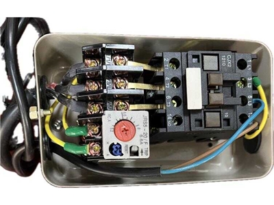 4 kW Kolbenkompressor-Kontaktorpanel - 1