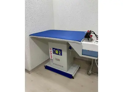 Широкий гладильный столик с укладочным ящиком 137X68x90 см