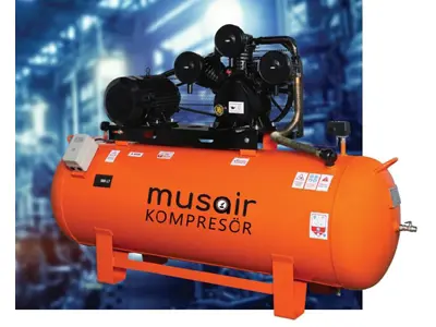 780 Litre Çift Kademeli Pistonlu Hava Kompresörü