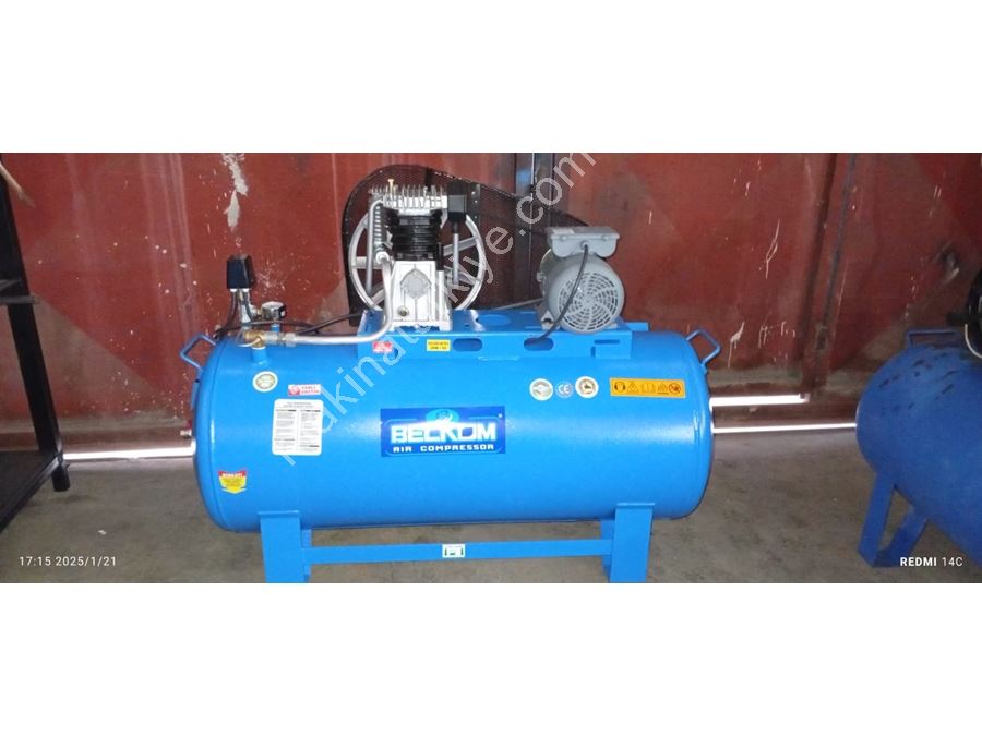 Compresseur italien Abac à tête 12 bars 4Hp électrique pour maison de 300 litres (4900)