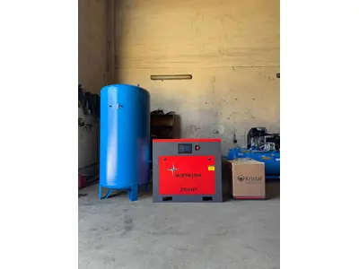 8 Bar 2,3 M3/Dk Debi Direk Akuple 20 Hp Sıfır Vidalı Kompresör