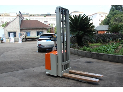 2.0 Ton 3.5 Meter Full Electric Stacker Best Price - 2