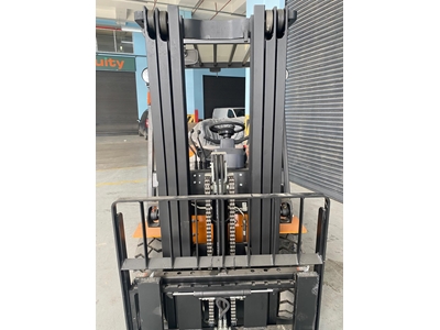 3 Ton 4500 mm Dizel Forklift - 12