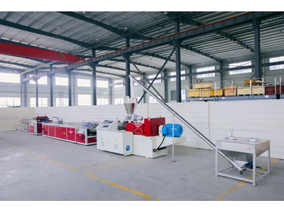 400 mm UPVC Yüksek Performanslı PVC Pencere Profil Ekstrüzyon Hattı - 2
