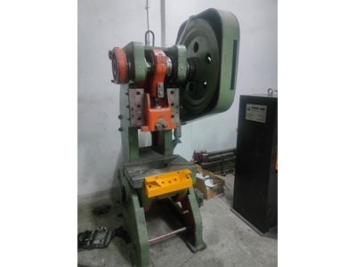 30 Ton Cast Body Eccentric Press (1) - 1