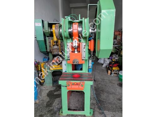 30 Ton Steel Body Eccentric Press Machine