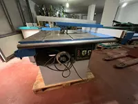 170-Zeichensäge mit liegendem Kreissägeblatt