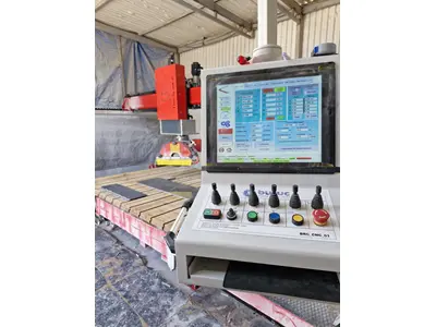 5 Eksen CNC Köprü Kesim Makinası