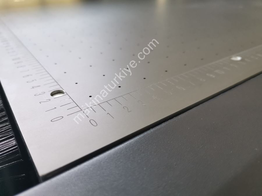 250 Cm X 130 Cm 8 Head Flatbed (Sheet) Led UV Printing Machine