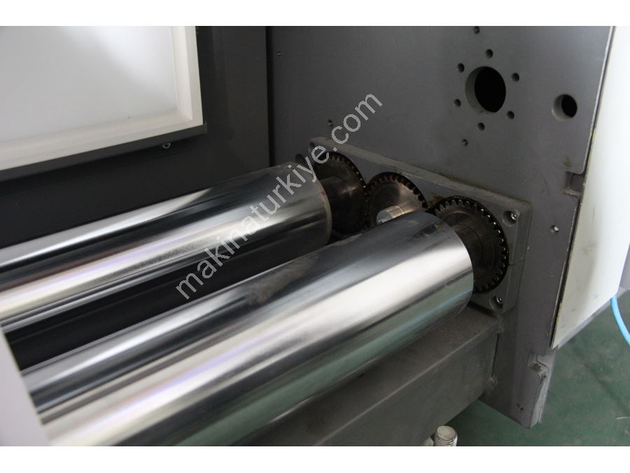 320 Cm 14 Kafalı Rulo'an Ruloya Led Uv Baskı Makinesi