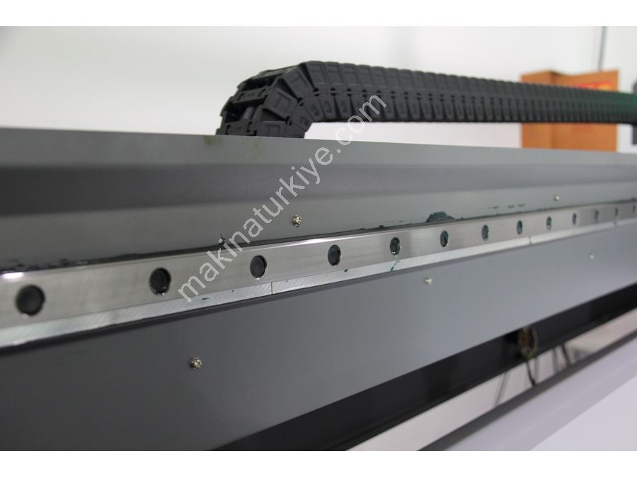 320 Cm 14 Kafalı Rulo'an Ruloya Led Uv Baskı Makinesi