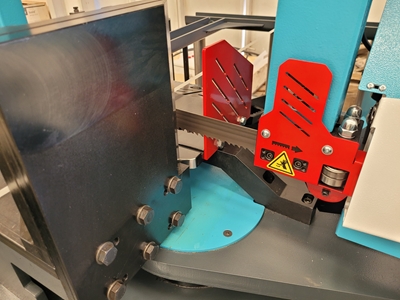 TS420M Semi-Automatic Mitre Cutting Bandsaw - 8