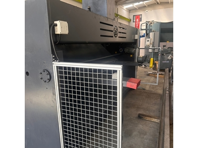Dener 3x6mm CNC Hidrolik Giyotin Makas - 2