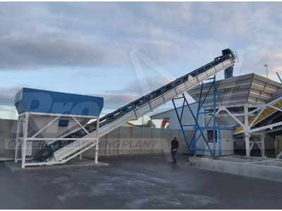 6 m³ Aggregate Feeding Unit Sand Bunker - 1