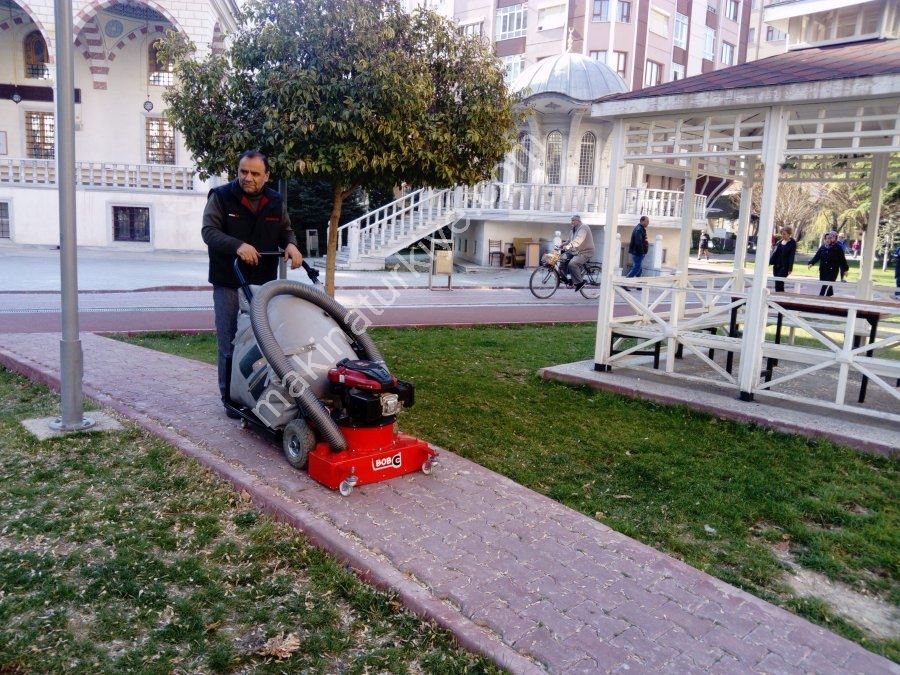 6.5 HP Petrol Powered Floor and Environment Sweeper Machine