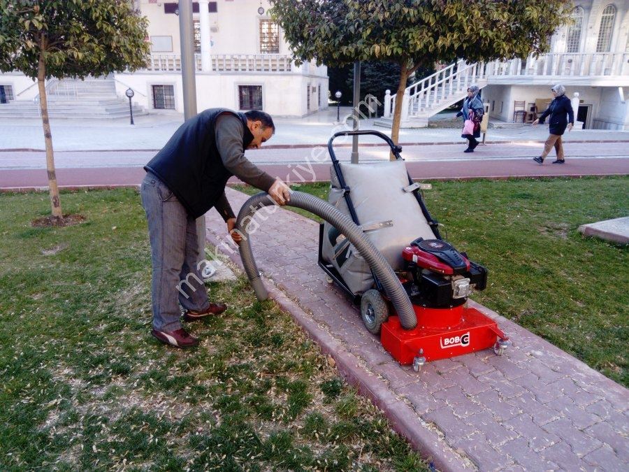 6.5 HP Petrol Powered Floor and Environment Sweeper Machine