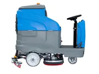 7800 m2/sa Binicili Zemin Yıkama Makinası