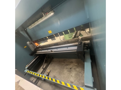 Durmazlar Ad-S 30135 6 Eksen Cnc Hidrolik Abkant Pres 2013 Model - 4