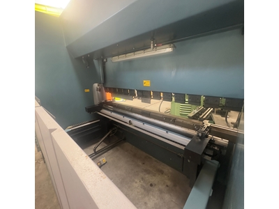 Durmazlar Ad-S 30135 6 Eksen Cnc Hidrolik Abkant Pres 2013 Model - 3