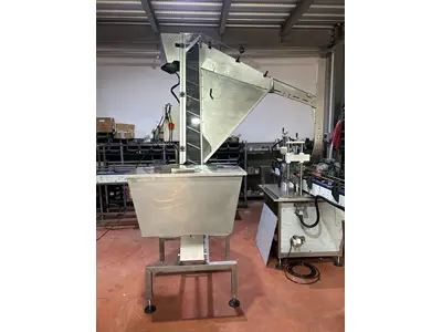 ELEVATOR COVER TRANSPORT MACHINE