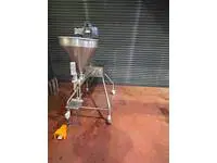 Yarı Otomatik Sıvı Dolum Makinası