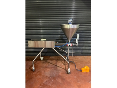 SEMI-AUTOMATIC LIQUID FILLING MACHINE - 1