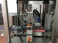 Üç Top Şişe Kapak Kapatma Makinası