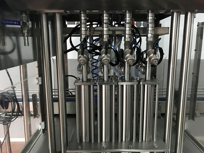 Machine de remplissage automatique de liquide (5) - 4