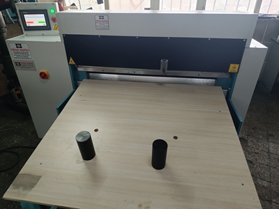 Machine de calibrage de tissu, de toile et de papier de 80 cm à partir d'un rouleau - 1