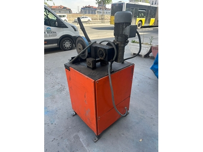 Machine de découpe de brides d'occasion (1) - 0