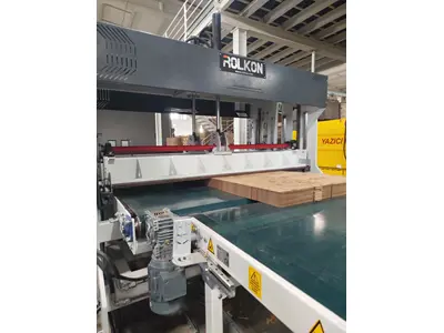 Pizza Kutusu Karton Katlama Ve Kırım Makinası