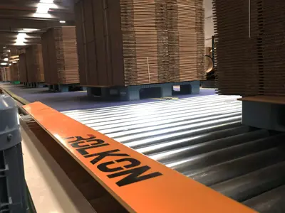Merkezleme Sistemli Özel Amaçlı Makina Konveyörü