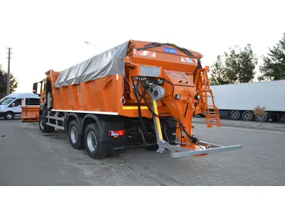 4-9 m³ Kar Küreme ve Tuz Serpme Aracı