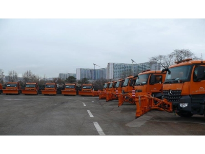 4-9 m³ Kar Küreme ve Tuz Serpme Aracı - 8