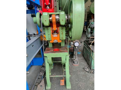 15 Ton Dirinler Eksantrik Pres Tezagahı - 0