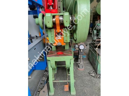 15 Ton Dirinler Eksantrik Pres Tezagahı