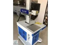 20 Watt Masalı Bilgisayarlı Fiber Lazer Markalama Makinesi
