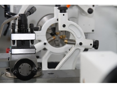 Ozco Cr3610 Universal Lathe Machine - 1