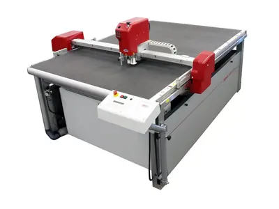 1600x1700 mm Dijital Kesim Makinası