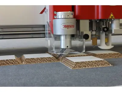 5345x5200 mm Dijital Kesim Makinası