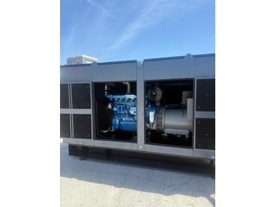 880 kVA Diesel Generator