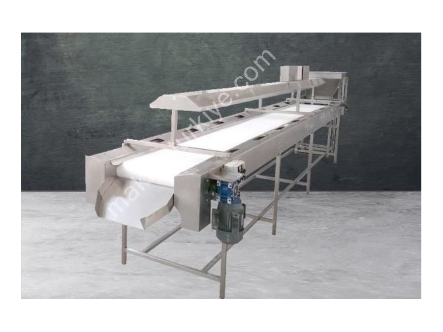 Edelstahl Nussauswahl Tisch