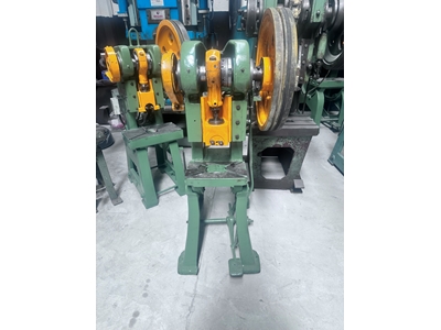 15 Ton Eccentric Press Cast Body - 2