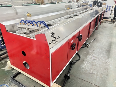 200 / 250 Kg Conical Twin Screw Plastic Pvc Profile Extruder - 1