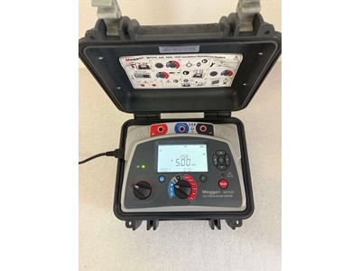 Megger MIT525 İzolasyon Direnci Test Cihazı - 1
