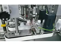 Otomatik Beslemeli Şişe Kapak Kapatma Sıkma Makinesi