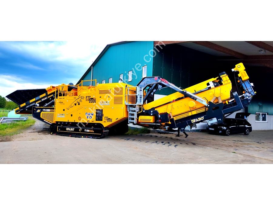 Concasseur conique mobile à tamis à chenilles de 100-200 Ton/Heure