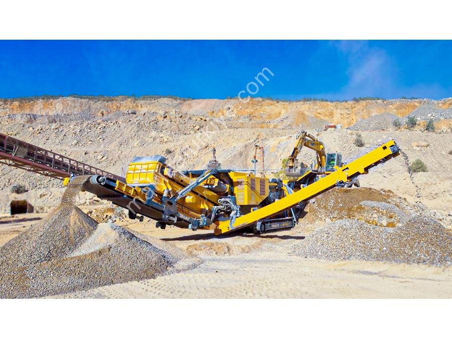 130-240 Ton/Saat Titreşimli Elekli Paletli Darbeli KırıcI