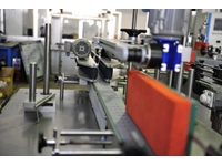 Machine à étiqueter à double sens et cylindrique